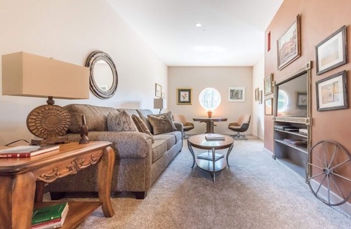 Glendale Apartment | Suite 4 - Quiet and private accommodations in a country setting.