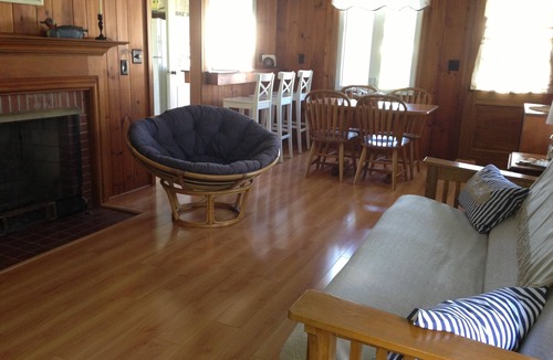 Niantic Cottage | Summer Cottage Rental at Giant's Neck Beach