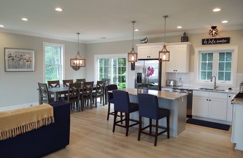 Narragansett House | Summer Oasis in Narragansett! 5BR Home Perfect for Family & Friends!