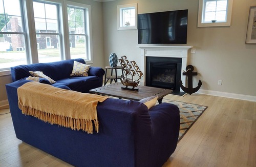 Narragansett House | Summer Oasis in Narragansett! 5BR Home Perfect for Family & Friends!