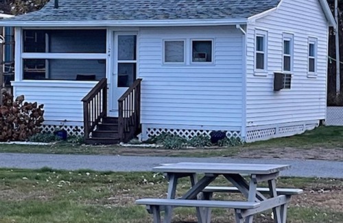 Wells Cottage | Summer Sea Cottage in WATERCREST near beaches and restaurants