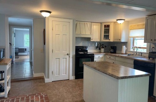 Vinalhaven House | Summer Street Village Home