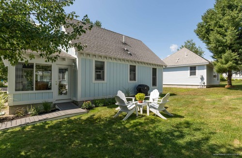Summer Village Cottage | Summer Village fully furnished 2 BR cottage, heated pools, wifi