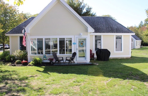 Summer Village Cottage | Summer Village fully furnished 2 BR cottage, heated pools, wifi