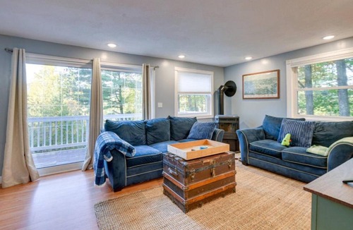 Gilford House | Summit View Chale, Firepit & Mtn Views, Winni