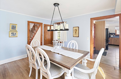 Lee House | Sun-Filled Lenox Retreat - Minutes to Tanglewood!