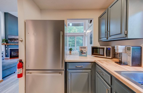 North Conway Condo | Sunday Slopes - Game Room + Central Location!