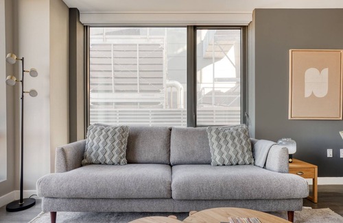 West End Apartment | Sunlit North Station 1BR w/W/D & Gym, nr TD Garden, by Blueground