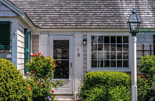 Commercial Street Cottage | Sunny Beachfront Condo w/Parking - Ptown West End