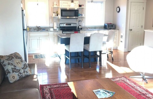 Kennebunk Apartment | Sunny, private apartment. Walk to Kennebunk Village. Close to beaches.