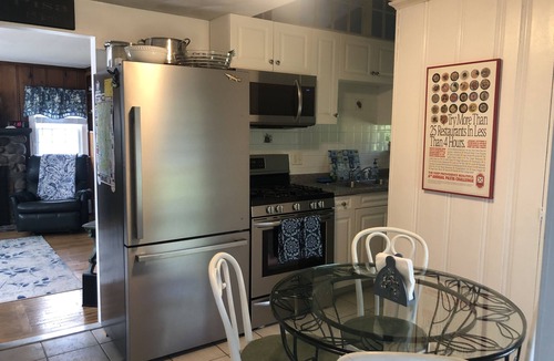 Narragansett Cottage | Sunny, Quaint, Immaculate Cottage in Point Judith/Sand Hill Cove-Close to Beach