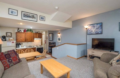 Sunday River Area Condo | Sunrise A-110: Ski-In/Ski-Out Sunday River Condo