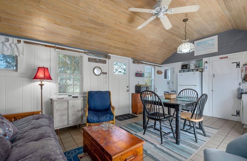 South Yarmouth Cottage | Sunrise Haven - Seas the Day by the Sound
