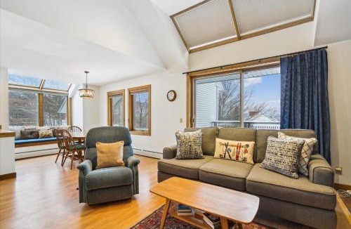 Killington House | Sunrise Village East Glade B2 Cozy Ski-In Ski-Out 3-Bedroom Condo with Fireplace & Resort Amenities