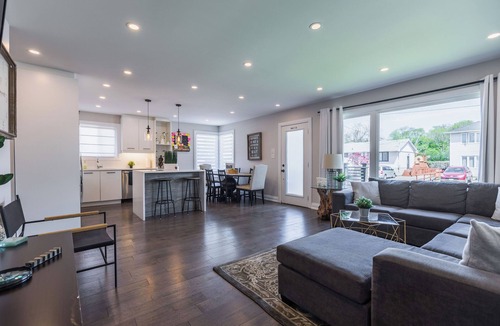 Port Weller House | Sunset Beach House With Patio & Parking!