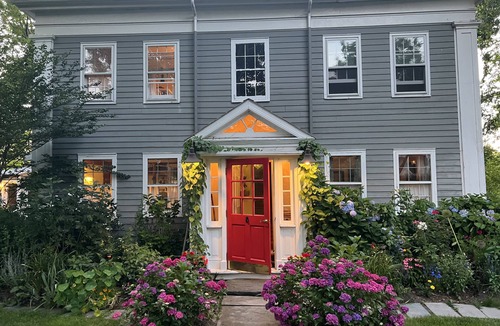 Sag Harbor Bed & Breakfast | sunset bikes and kayaks in the village