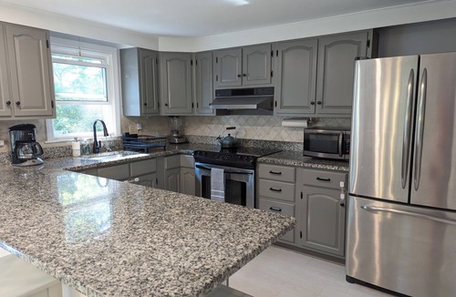Mashpee House | Sunset Circle: A Family-Friendly Cape Cod Escape on John’s Pond