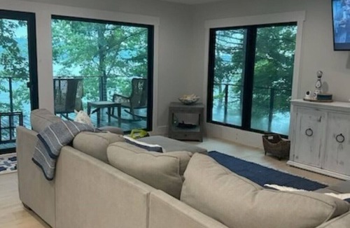 Skaneateles House | Sunset Sanctuary Lake House