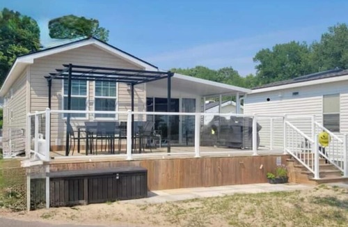 Sherkston House | Surfloop 002 - SLP002 Sherkston Shores
