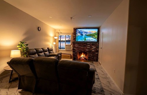 Swan Lake House | Swan Lake Large Family Cabin with Lake Views and Outdoor Fire Pit