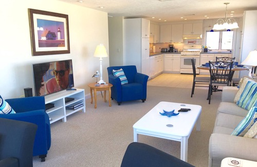 Wells Condo | Sweeping Ocean Views, Rare Opening Due to Last Minute Cancellation