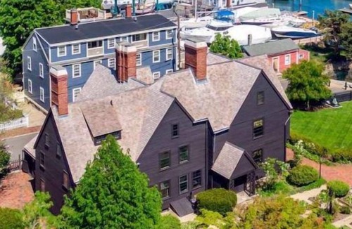 Danvers House | Swimming on Dane Street Beach! 4 Pet-friendly Units w/Gym & Free Self Parking!