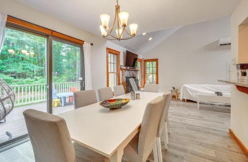 Tannersville House | Tannersville Resort Home w/Deck & Gas Grill!