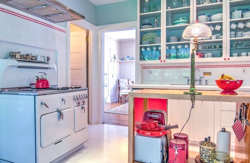 Village of Southampton House | Tastefully Furnished with Upgraded Amenities, Lush Landscaping, Minutes.