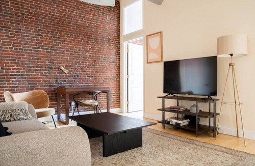 Downtown Boston Apartment | Temp301-4/2 · Beautiful 4br 2br | Downtown Xing | High Ceilings