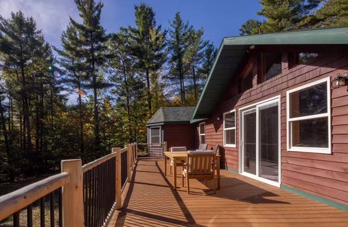 Jay House | The Adirondack Lodge on Cedar Street