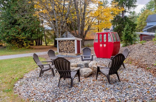 North Creek Apartment | The Alexander Barn - Brand new!