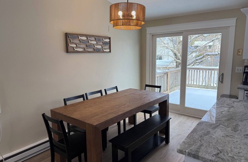 Saunderstown House | The Anchorage-Coastal Getaway w/Private Beach in Narragansett