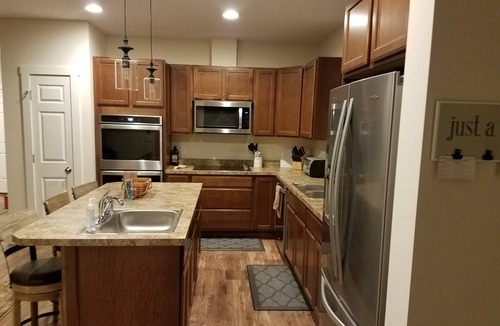 Morrisville House | The Balsam Lodge- Close to All Stowe Has to Offer LOWER RATES FOR SUMMER