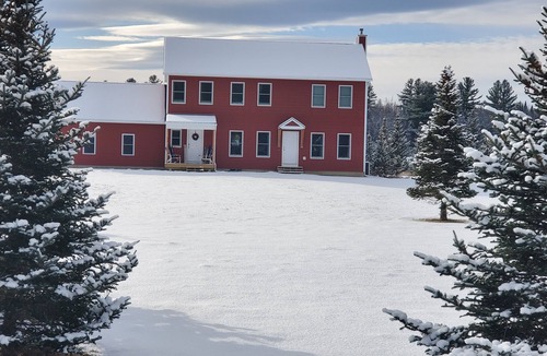 Morrisville House | The Balsam Lodge- Close to All Stowe Has to Offer LOWER RATES FOR SUMMER