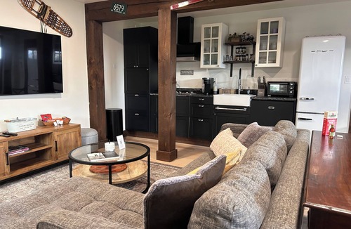 Waterbury Center Condo | The Barn at May Farm - Historic 1790s Retreat · Hot Tub · 8 Min to Stowe