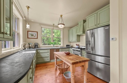 Lenox House | The Belden House - WALK to Tanglewood !