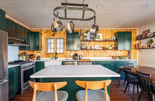 Fleischmanns House | The Bellows House - Views, Deck, Skiing