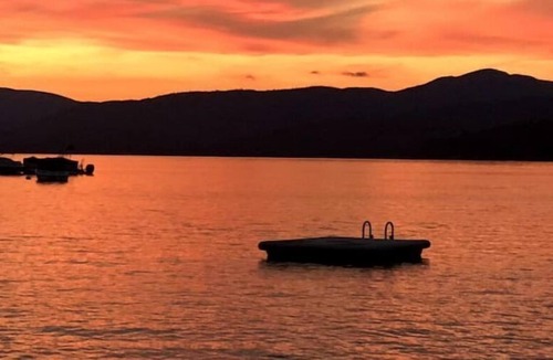 Bristol Cottage | The Birchwood Cottages on Newfound Lake B - PRIME LOCATION- across from beach!