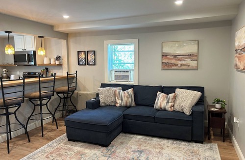 Freeport Apartment | The Bow Street Abode/Charming 2 BR Retreat