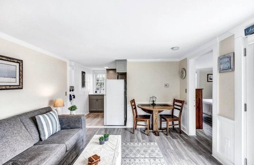 Hyannis Condo | The Breakwaters Hyannis - Your Home Away From Home! RPAM046