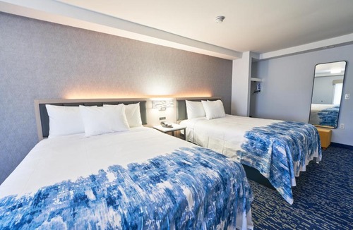 Buzzards Bay Hotel | The Bridgeway