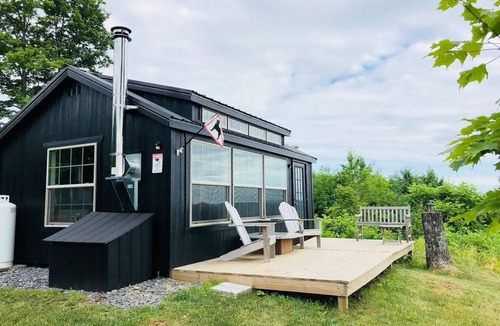 Corinth Cabin | The Cabin Hill at Taplin Hill Farm