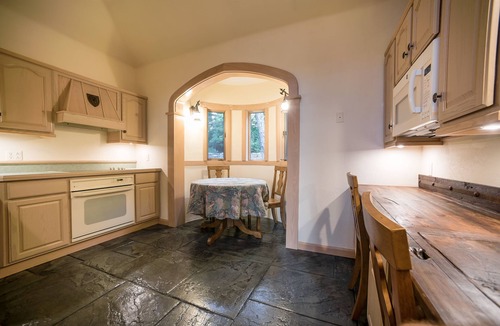 Bolton Landing House | 'The Castle Cottage' overlooking Lake George!