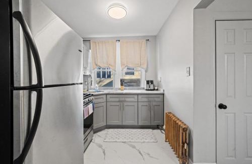 Constable Hook Apartment | The City Spacious Stay Near EWR And NYC Mins to Train