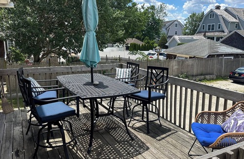 Avon Apartment | The Cozy Clamshell - Peaceful Bay Head Studio with AC - Steps to Beach w Parking