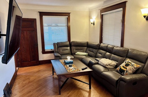 Thorold House | The cozy getaway