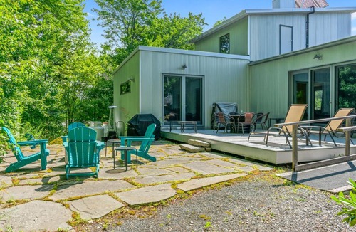 Otter Creek House | The Crag On the Acadia National Park Border - Deck, Fire Pit, Steps to Trails