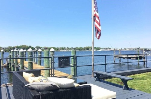 Tiverton House | The Dockside Cottage - Waterfront Cottage with Private Dock
