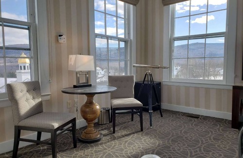 Manchester Hotel | The Equinox Golf Resort & Spa