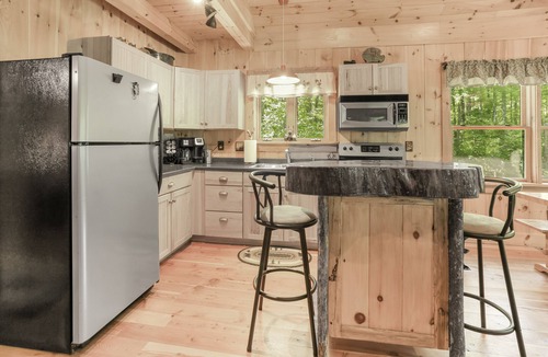 Jay Cabin | The Fisher House - Secluded Cabin near Whiteface